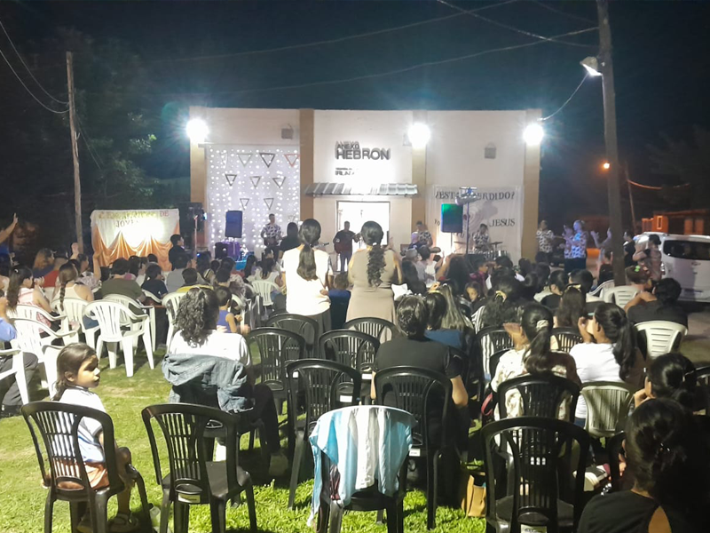 Culto na igreja local